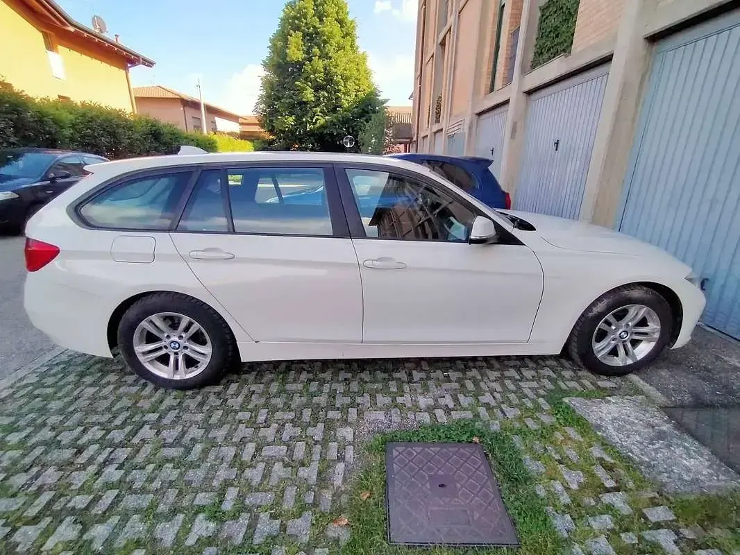 Usata BMW 316 Comfort Edition 136 CV (100 kW) 2013 Bianco Station wagon