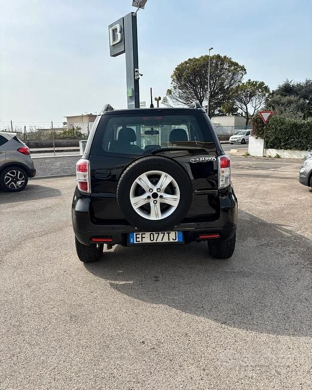 Usata Daihatsu Terios Be You 105 CV (77 kW) 2011 Nero SUV