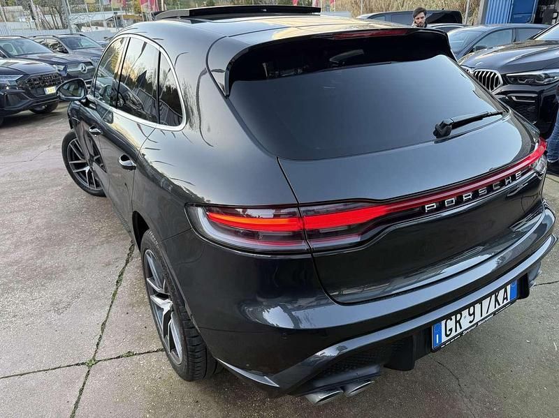 Usata Porsche Macan 265 CV (194 kW) 2023 Grigio SUV