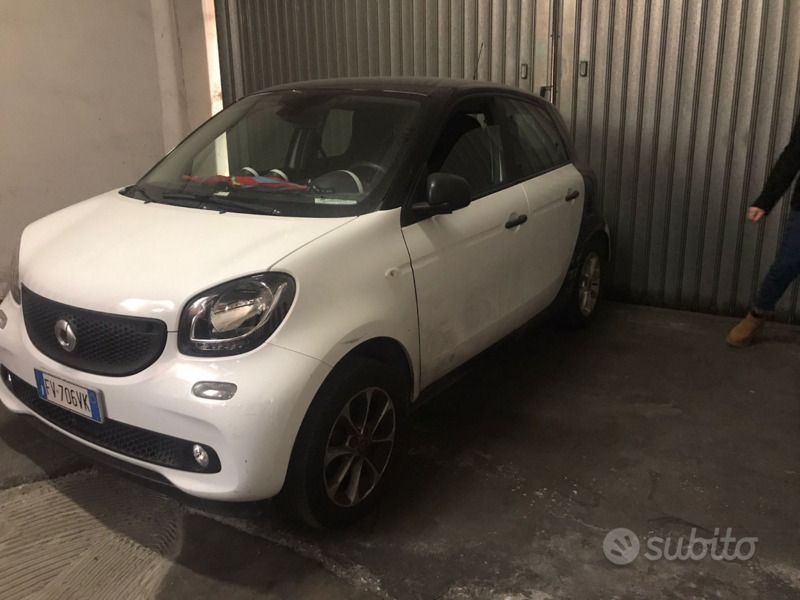 Usata Smart ForFour 56 CV (41 kW) 2019 Bianco Utilitaria