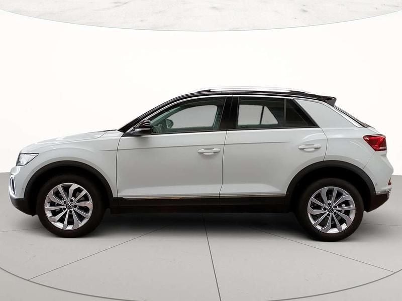 Usata VW T-Roc Style 150 CV (110 kW) 2022 Pure white nero SUV