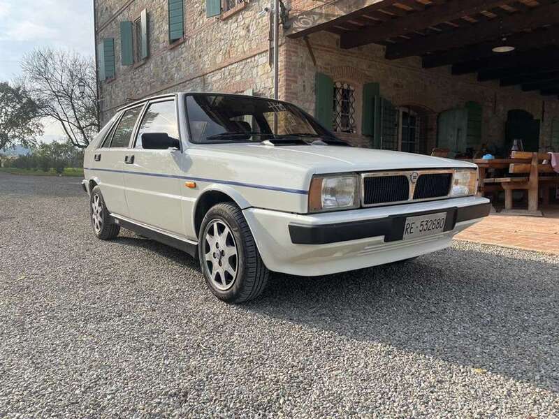 Usato 1984 Lancia Delta 1.6 Benzin 129 CV (26.400 €)