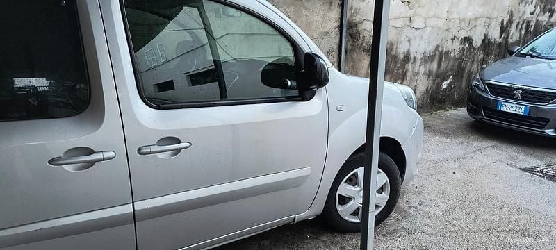 Usata Renault Kangoo 115 CV (84 kW) 2018 Grigio Monovolume