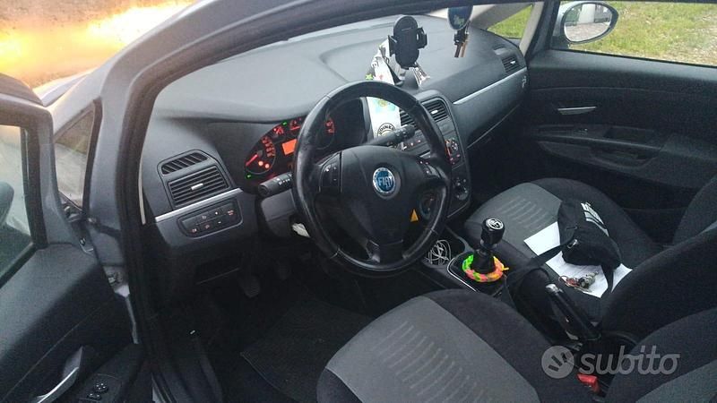 Usata Fiat Grande Punto 2010 Grigio Utilitaria