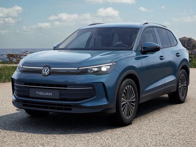 Nuova VW Tiguan Edition 150 CV (110 kW) 2026 Nightshade blue metallizzato SUV