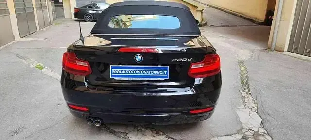 Usata BMW 220 Sport Line 190 CV (139 kW) 2015 Nero metallizzato Cabrio