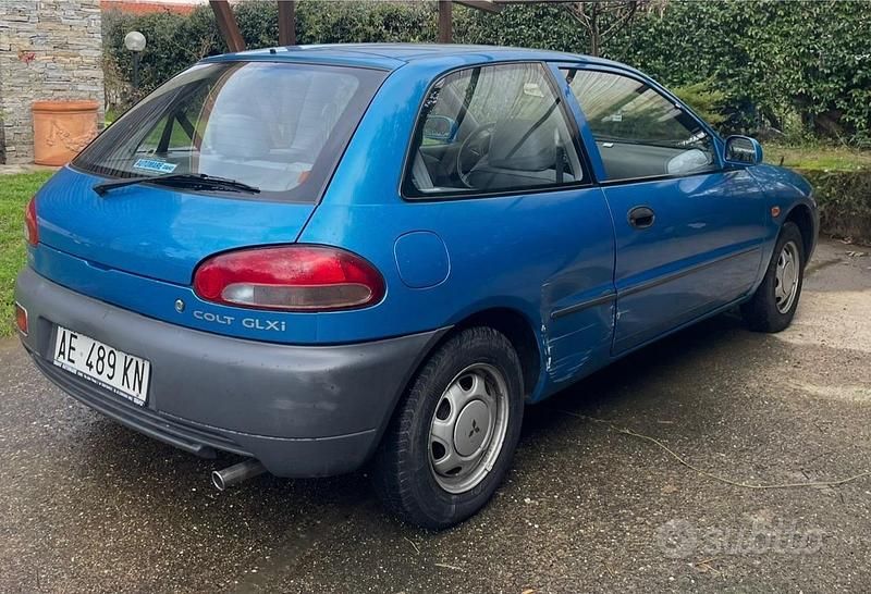 Usata Mitsubishi Colt 1996 Blu Utilitaria