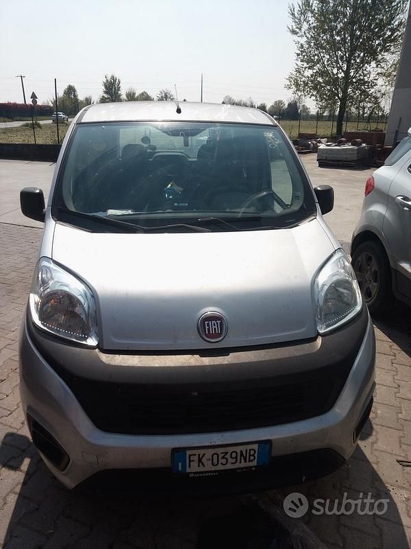 Usata Fiat Qubo Trekking 2017 Grigio Monovolume