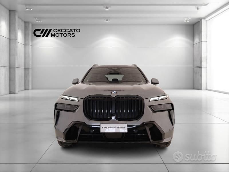 Usata BMW X7 M Sport 352 CV (258 kW) 2024 Grigio SUV