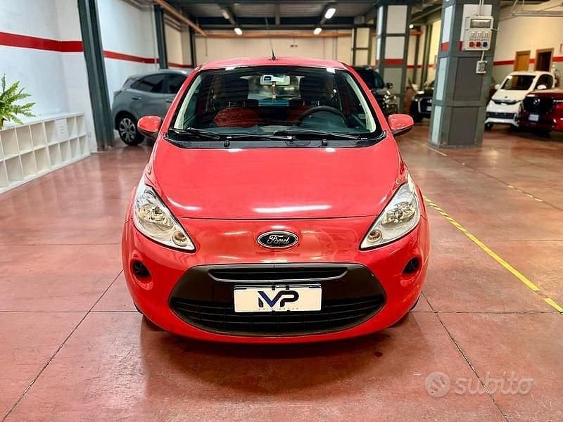 Usata Ford Ka Plus 69 CV (50 kW) 2010 Rosso Utilitaria