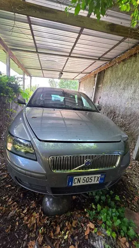 Usata Volvo V50 Kinetic 136 CV (100 kW) 2004 Grigio Station wagon