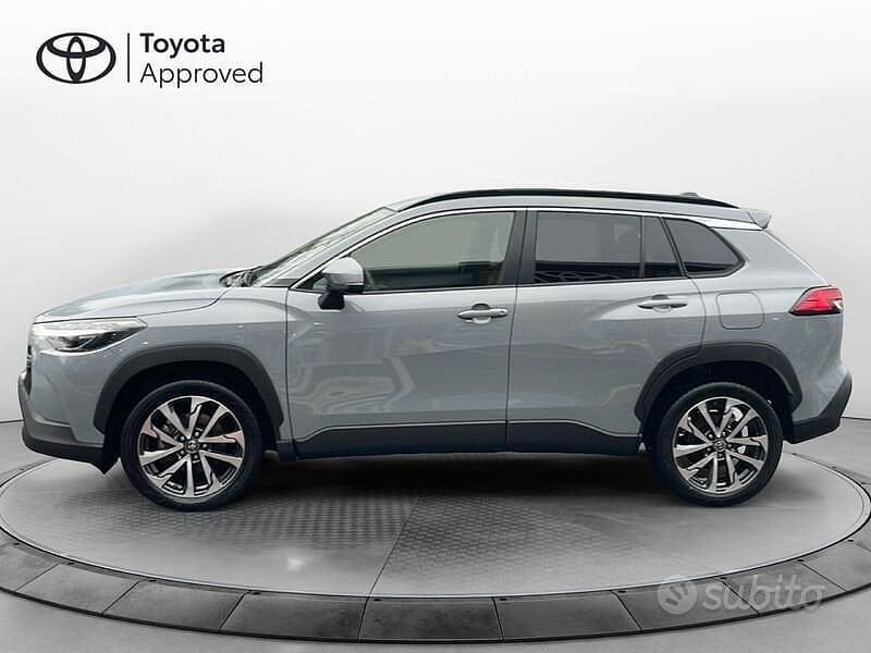 Usata Toyota Corolla Cross Trend 140 CV (102 kW) 2025 Grigio SUV