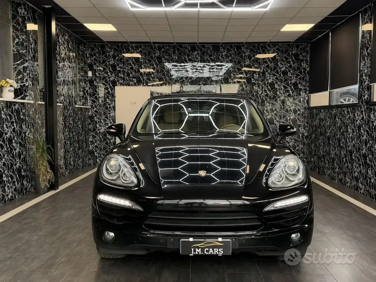 Usata Porsche Cayenne 245 CV (180 kW) 2013 Nero SUV