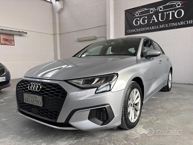 Grigio Usata 2021 Audi A3 Business Tre volumi | 18.900 € - Immagine 1/4