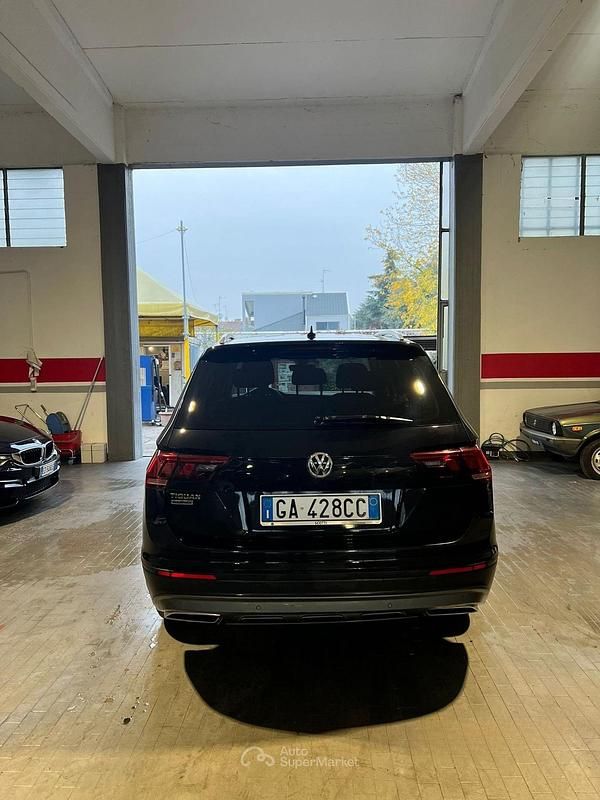 Usata VW Tiguan Allspace Advance 150 CV (110 kW) 2020 Nero SUV