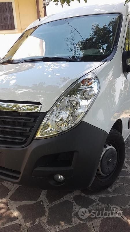 Usata Opel Movano 90 CV (66 kW) 2017 Furgone