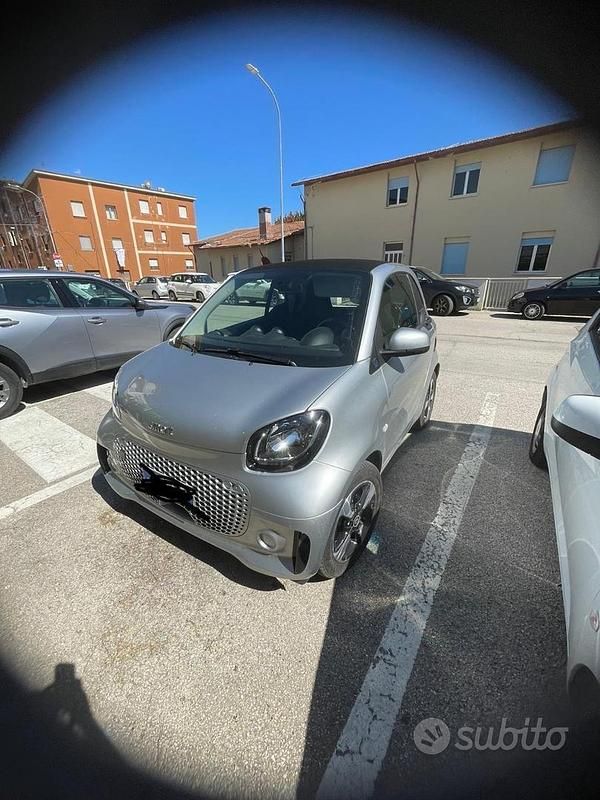 Usata Smart ForTwo Electric Drive 52 kW (71 CV) 2022 Grigio Cabrio