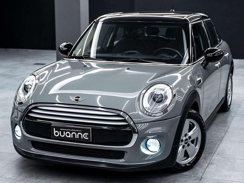 Nardó perlato metallizzato Usata 2015 Mini Cooper D Cabriolet Business Cabrio | 14.999 € (Buon prezzo) - Immagine 1/4