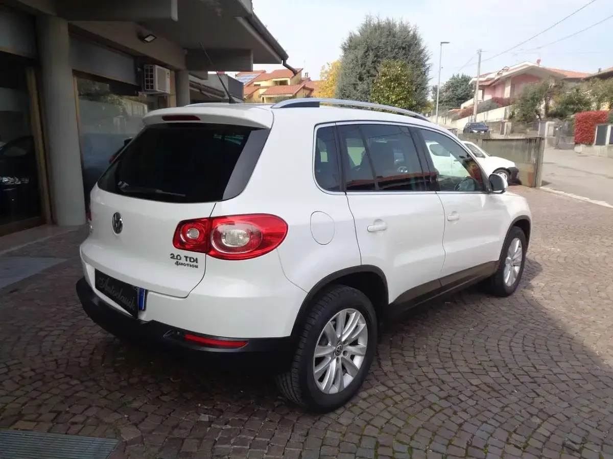 Usata VW Tiguan Sport 140 CV (102 kW) 2011 Bianco SUV