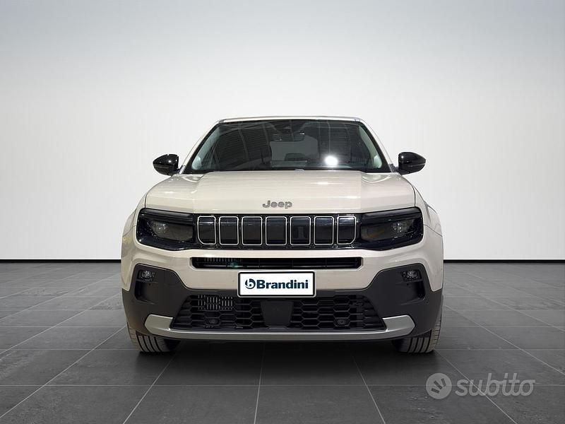 Usata Jeep Avenger Summit 101 CV (74 kW) 2025 Stone SUV