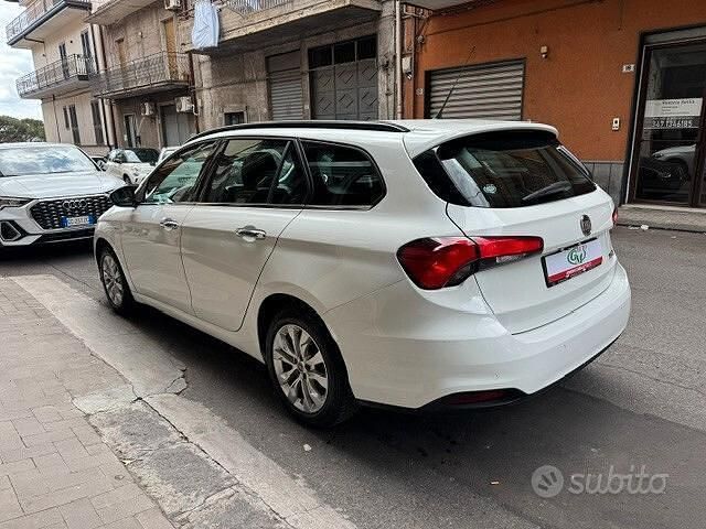 Usata Fiat Tipo Lounge 120 CV (88 kW) 2016 Bianco Station wagon