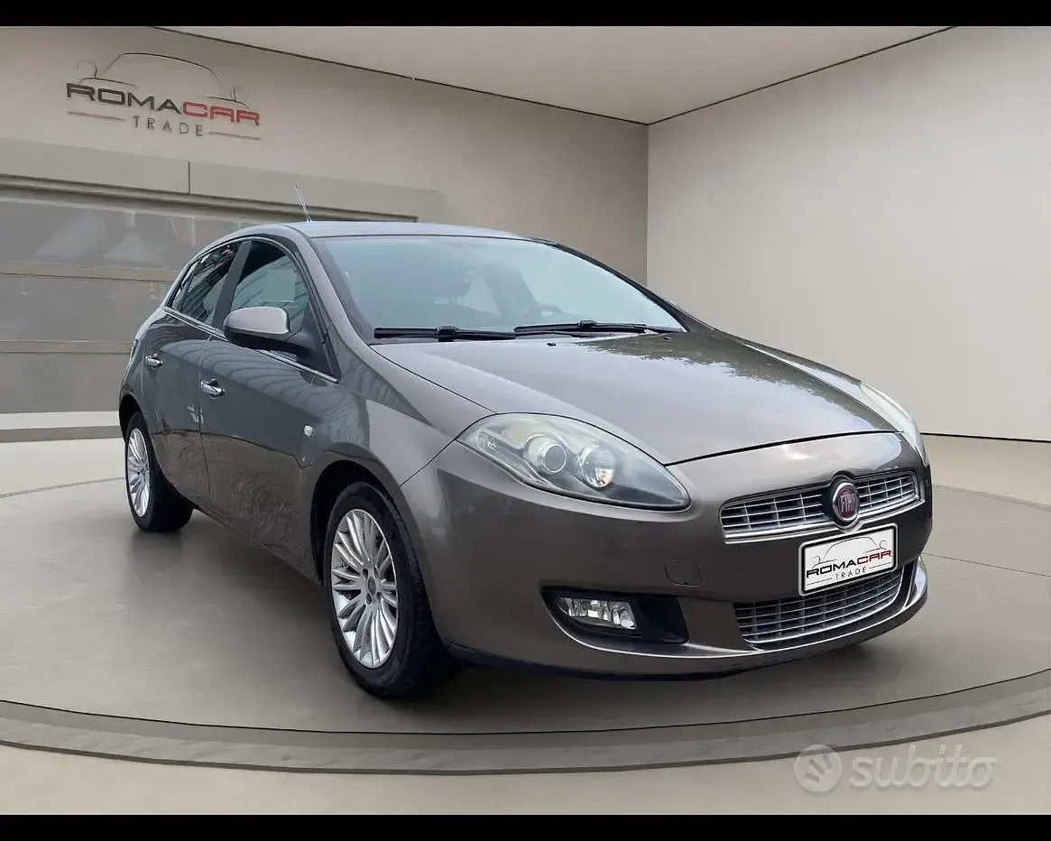 Usata Fiat Bravo 120 CV (88 kW) 2011 Giallo Utilitaria