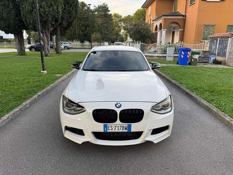 Bianco Usata 2013 BMW 125 M Sport Due volumi | 13.500 € (Buon prezzo) - Immagine 1/4