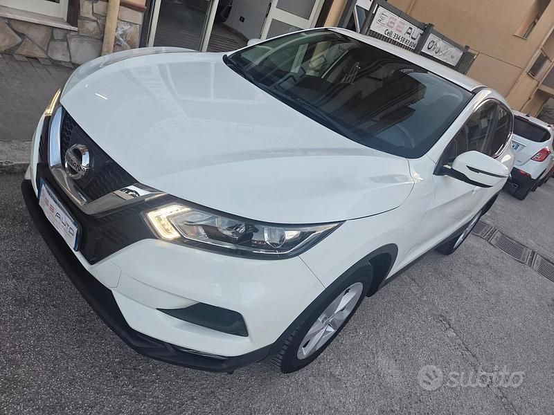 Usata Nissan Qashqai 110 CV (80 kW) 2018 Bianco SUV