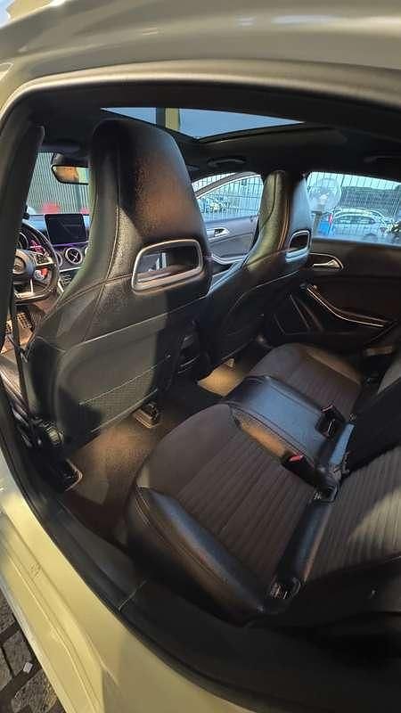 Usata Mercedes A180 Premium 109 CV (80 kW) 2017 Bianco Berlina