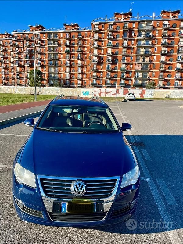 Usata VW Passat Highline 140 CV (102 kW) 2009 Blu Station wagon
