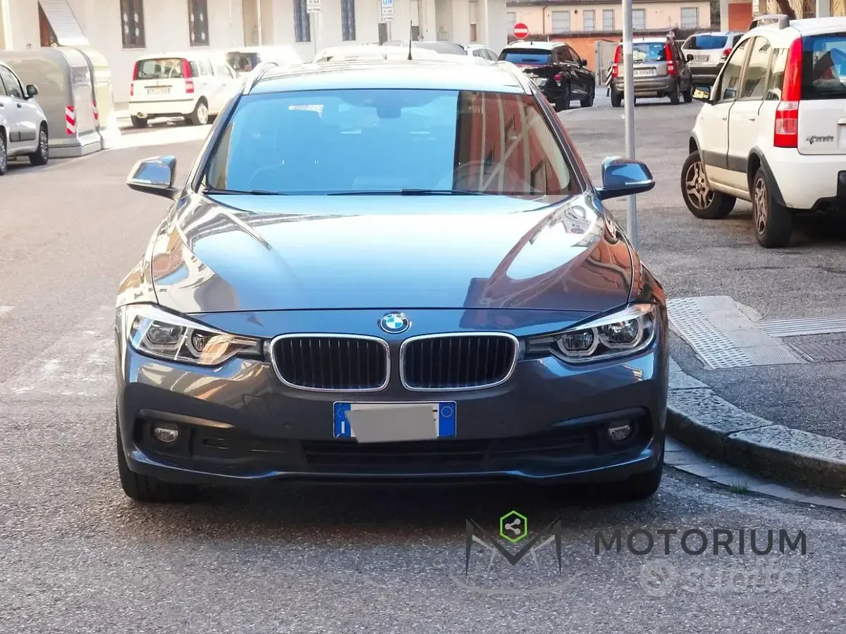 Usata BMW 318 M Sport 150 CV (110 kW) 2018 Grigio Berlina