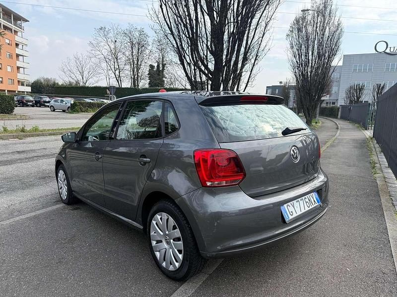 Usata VW Polo Comfortline 75 CV (55 kW) 2012 Grigio Utilitaria