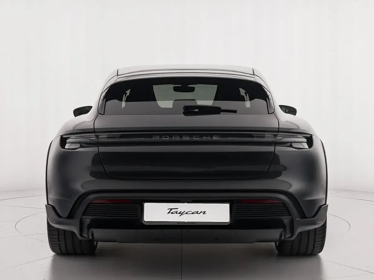 Nuova Porsche Taycan 4 Cross Turismo Cross Turismo 319 kW (435 CV) 2026 Grigio vulcano metallizzato Station wagon