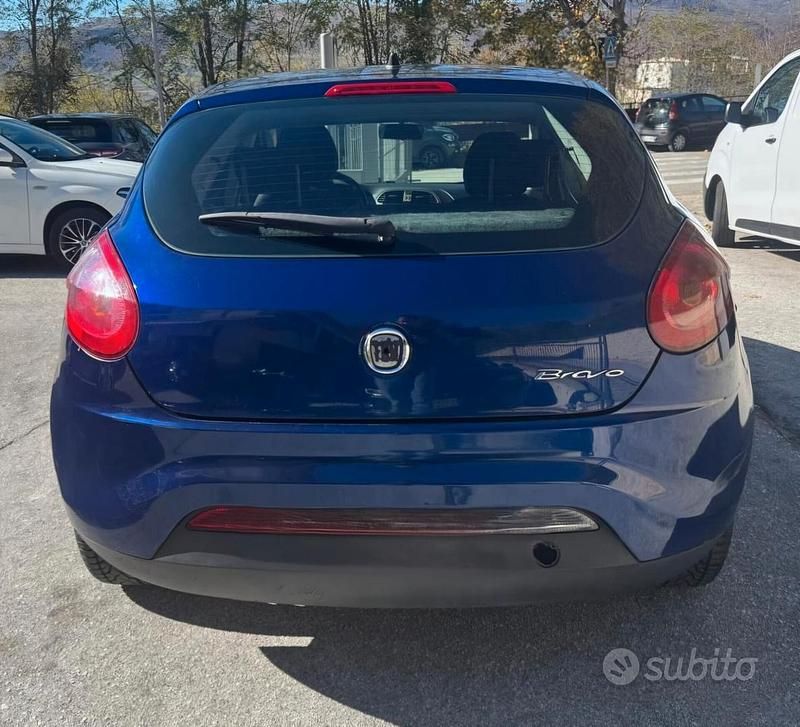Usata Fiat Bravo Emotion 120 CV (88 kW) 2008 Blu Utilitaria