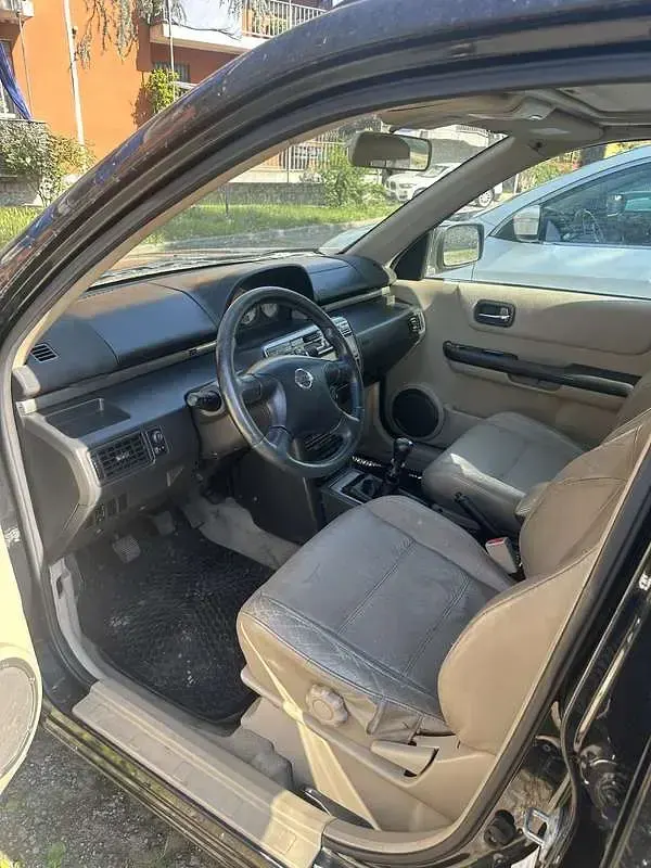 Usata Nissan X-Trail 114 CV (83 kW) 2003 Nero SUV