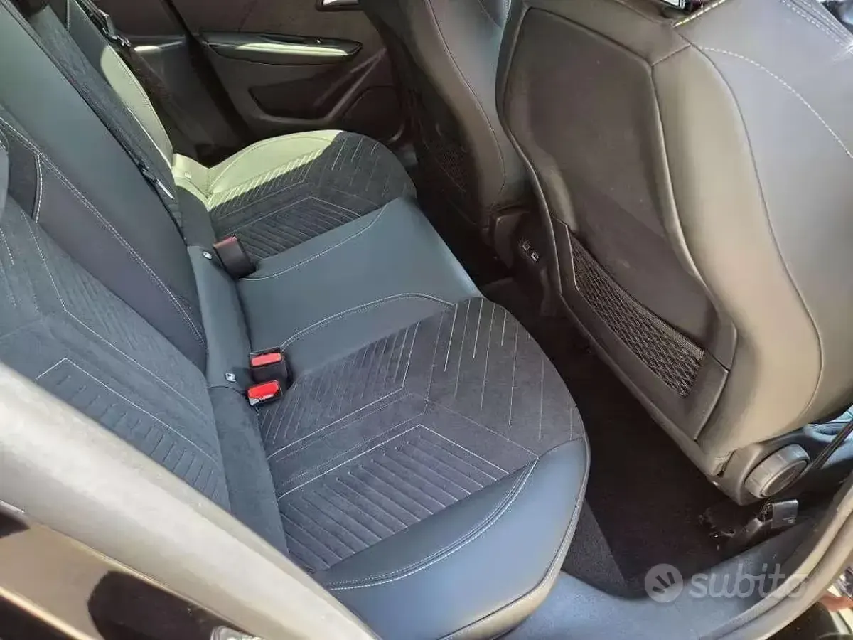 Usata Peugeot 208 GTi 136 CV (100 kW) 2025 Nero Utilitaria