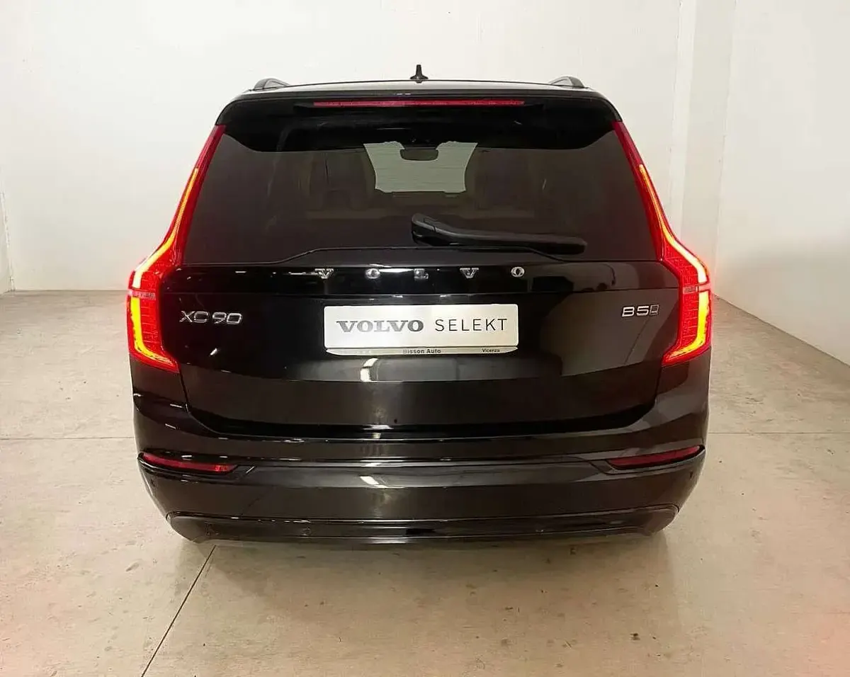Gebraucht Volvo XC90 Ultimate 235 PS (172 kW) 2022 Schwarz SUV