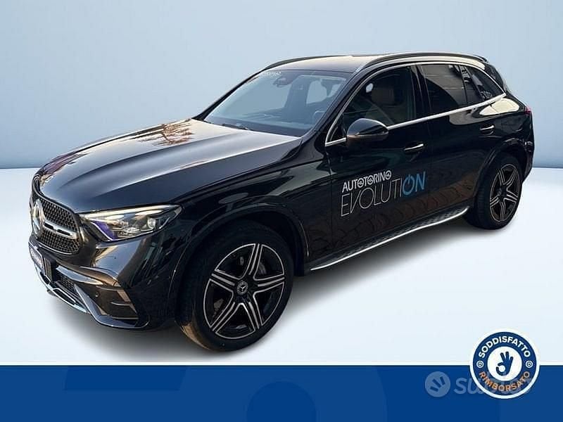 Nero metallizzato Usata 2024 Mercedes GLC300e Advanced SUV | 65.400 € (Buon prezzo) - Immagine 1/3