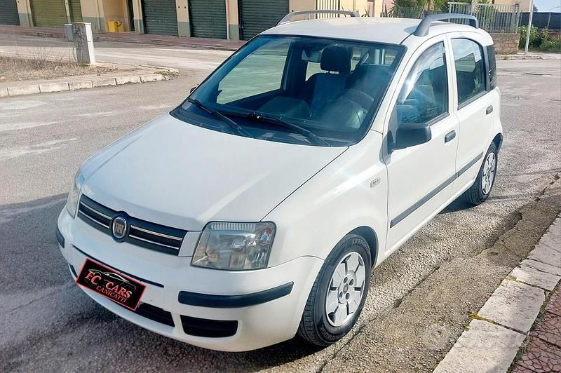 Usata Fiat Panda Dynamic 70 CV (51 kW) 2008 Bianco Utilitaria