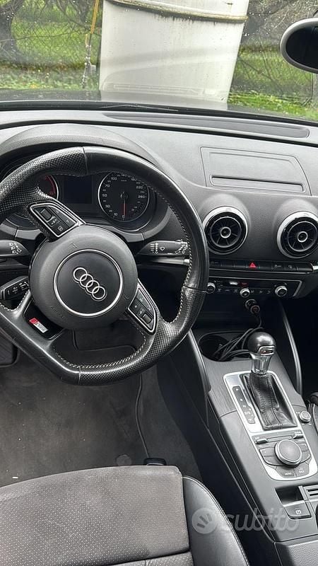 Nero Usata 2015 Audi A3 S-Line Tre volumi | 13.500 € - Immagine 1/4