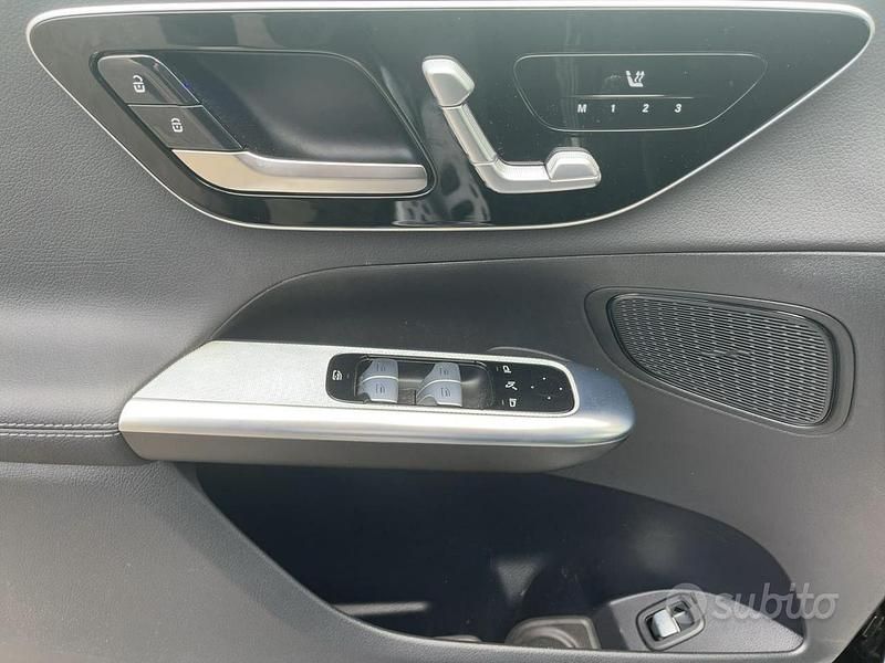 Usata Mercedes GLC300e AMG 2025 Grigio SUV