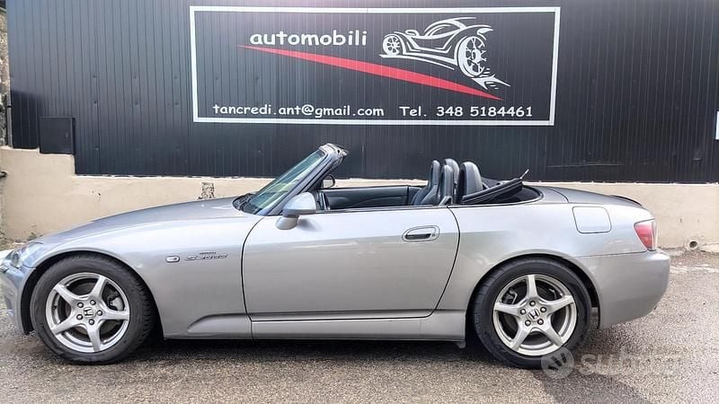Grigio Usata 2000 Honda S 2000 S Cabrio | 23.999 € (Molto cara) - Immagine 1/4