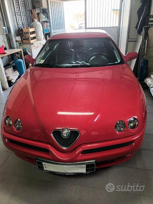 Usata Alfa Romeo GTV 150 CV (110 kW) 1998 Rosso Coupé