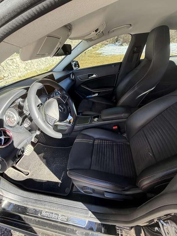 Usata Mercedes CLA200 Premium 136 CV (100 kW) 2019 Berlina