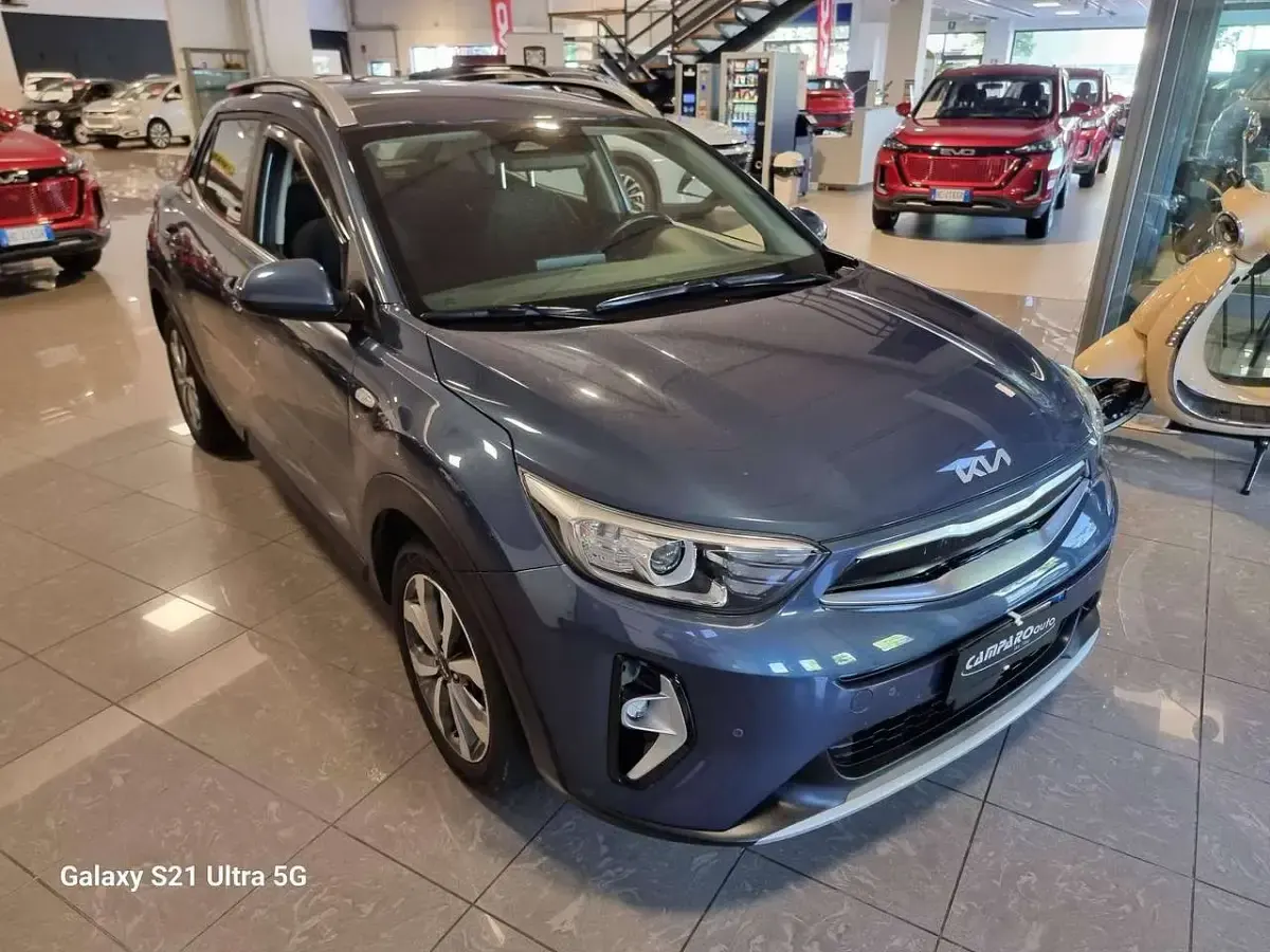 Usata Kia Stonic Style 101 CV (74 kW) 2022 Blu/azzurro SUV
