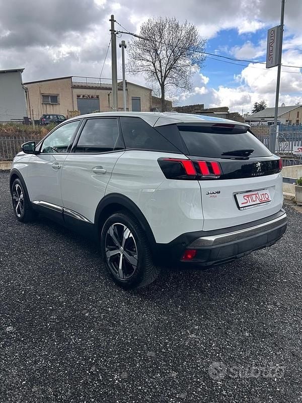Usata Peugeot 3008 Allure 120 CV (88 kW) 2017 Bianco SUV