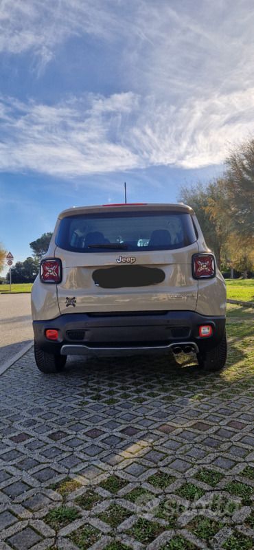 Usata Jeep Renegade Limited 120 CV (88 kW) 2016 Marrone SUV