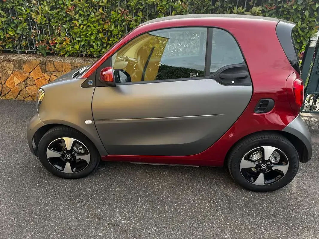 Usata Smart ForTwo Coupé 36 kW (50 CV) 2021 Grigio Utilitaria