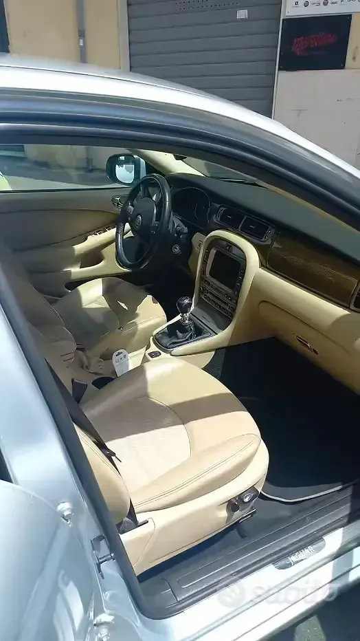 Usata Jaguar X-type 131 CV (96 kW) 2008 Grigio Berlina