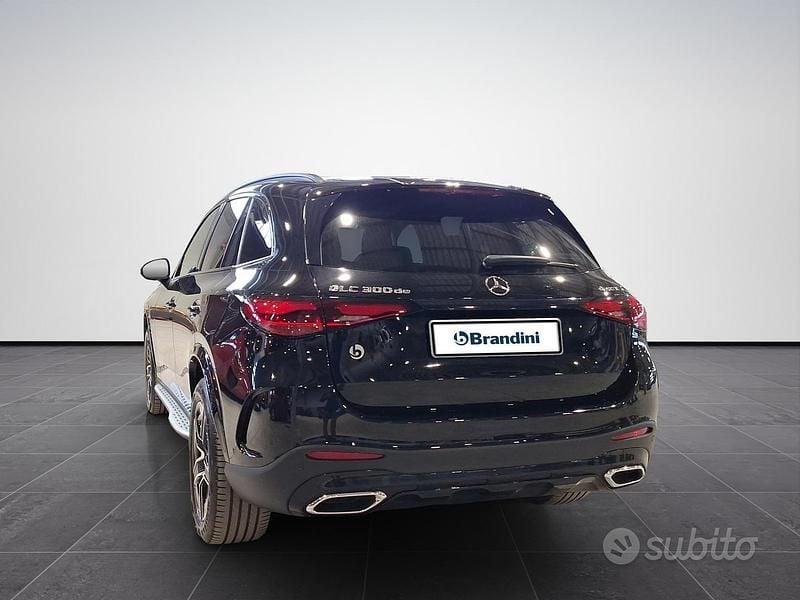 Usata Mercedes GLC300e Advanced 197 CV (144 kW) 2024 Nero SUV
